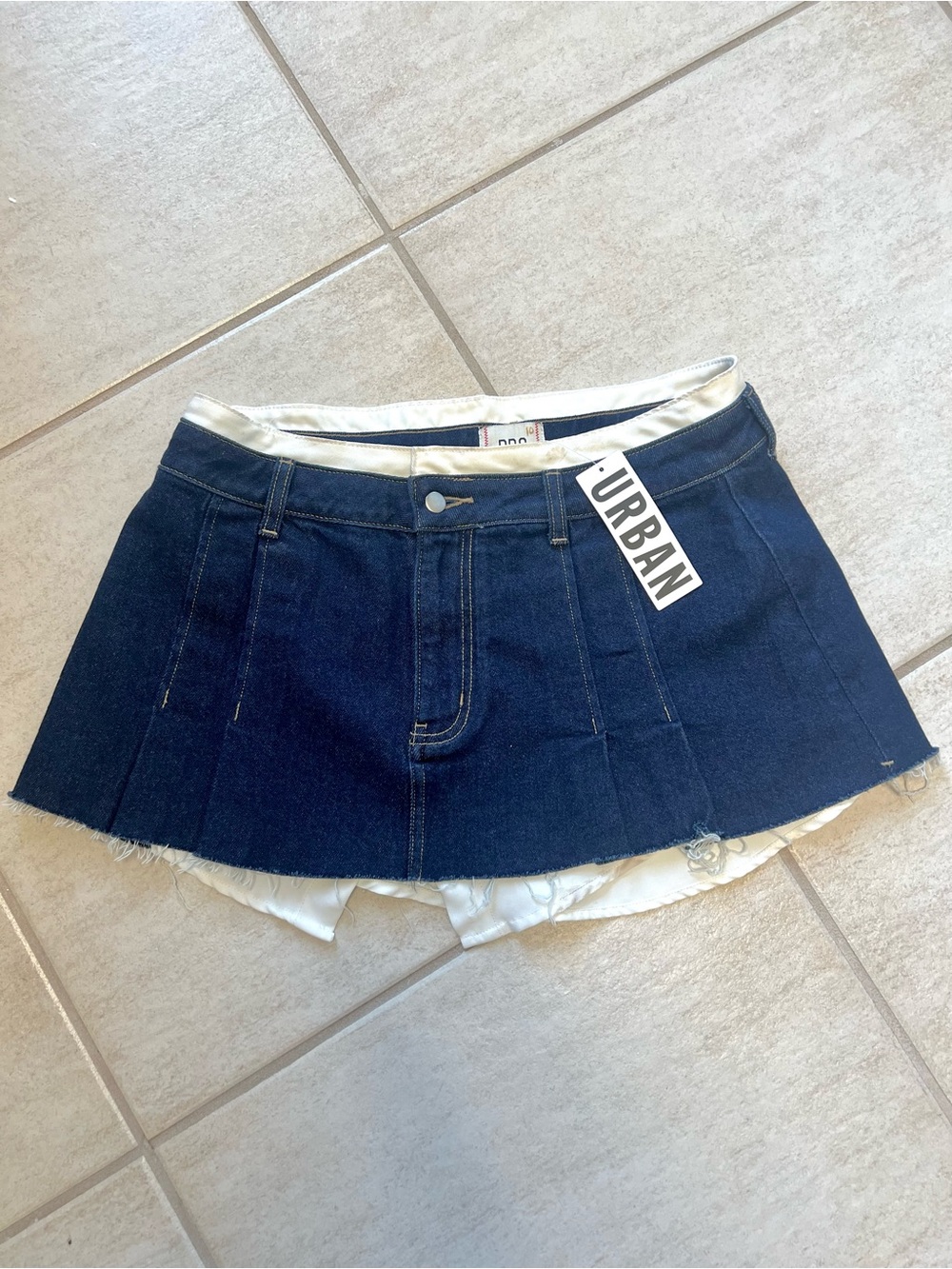 NWT BDG Urban Outfitters Y2K Sammi Layered Denim Micro Mini Skirt Chic size M